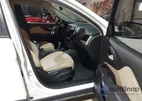 2015 Jeep Cherokee Sport from USA, damaged, VIN 1C4PJMAB1FW697154